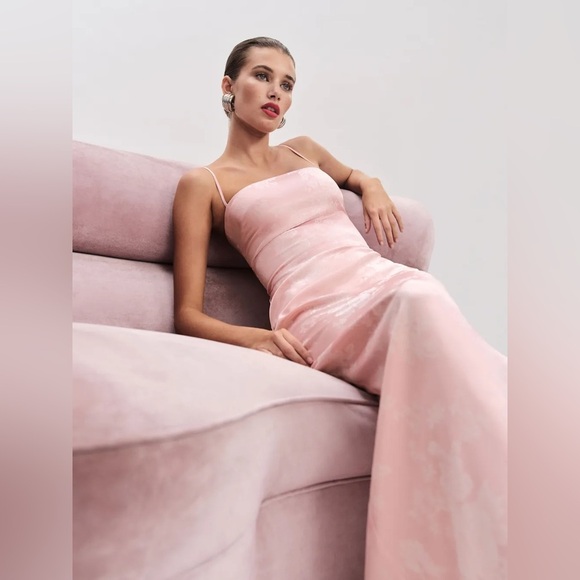 Reformation Frankie Dress - Powder Pink - Size 2 - Picture 11 of 12